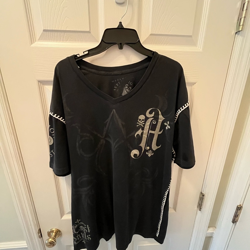 Affliction v-neck t-shirt Buckle 💀